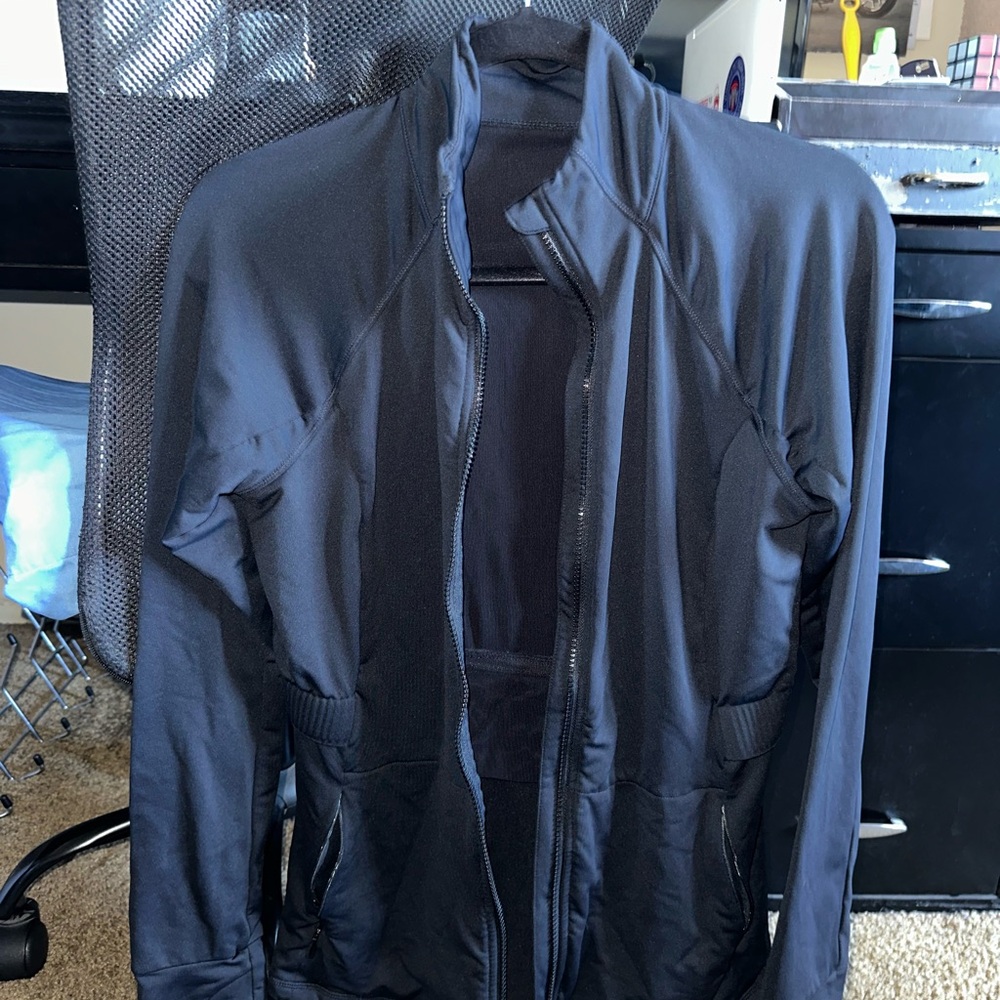 Fabletics Medium Black Women’s workout Black Sporty Jacket